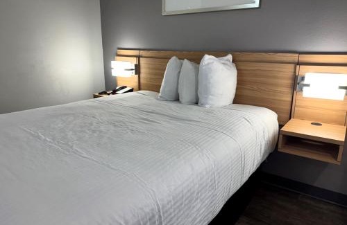 Cottondale Hotel | Microtel Inn & Suites by Wyndham Tuscaloosa East