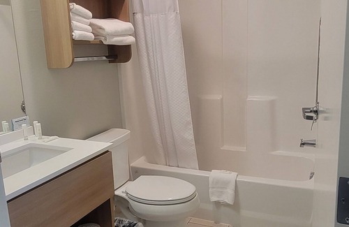Fountain Hotel | Microtel Inn & Suites by Wyndham Fountain/Fort Carson