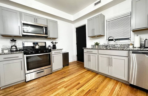 Fitchburg Apartment | Mid-Century Comfort & Style