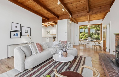 Inverness Cottage | Mid-century cottage & studio with Tomales Bay views in Old Inverness