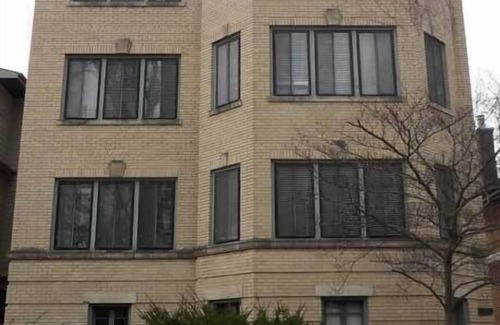 North Evanston Apartment | Mid Century Elegance in Evanston Vintage Apartment.