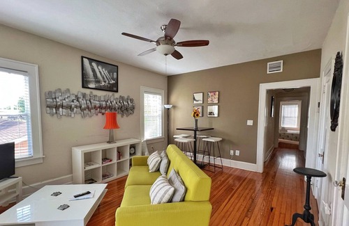 Riviera Bay Apartment | Mid-century Inspired 1/1 Apt w/ Balcony - 10 Minutes to Downtown