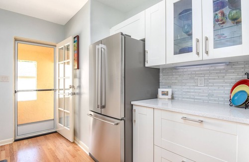 Winter Park Apartment | Mid Century Luxury, 1 block from Park Ave (#3)