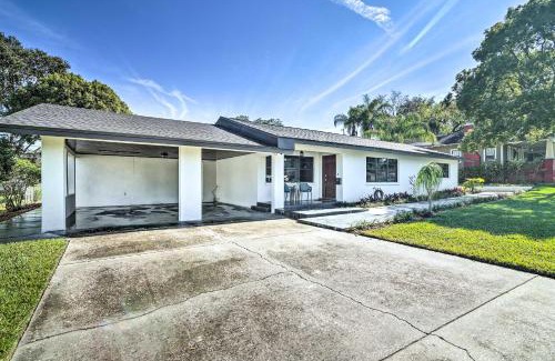 Lakeland House | Mid-Century Modern Escape in Central Lakeland!