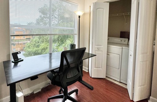South Semoran Apartment | Mid-Century Studio Apt in Orlando near MCO Airport