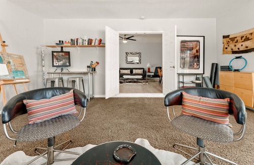 Morongo Valley House | Mid-mod ranchette privately located 20 mins from Palm Springs and 30 mins from JT