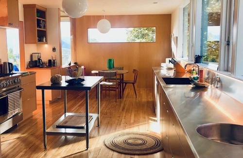 Farviews - Pattee Canyon House | Midcentury Modern Masterpiece- 1950's Richard NEUTRA Home in Missoula!
