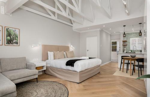 Three Anchor Bay Apartment | Middelhof Luxury Apartments