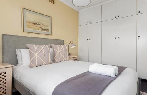 Three Anchor Bay Apartment | Middelhof Luxury Apartments
