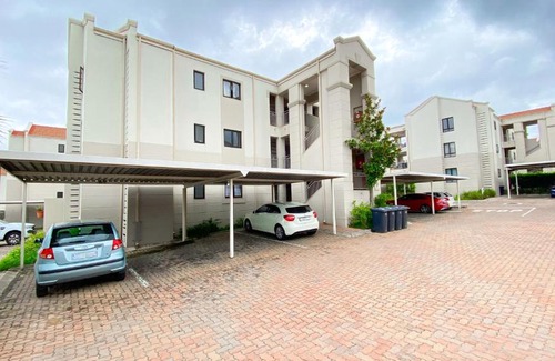 Greater Johannesburg Metropolitan Area Apartment | Midrand Air B and B Apartment
