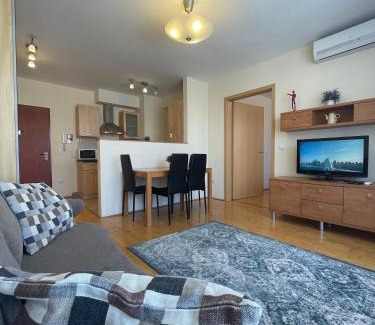 Erzsebetvaros Apartment | Midtown Apartments - Easy Check-in&Parking