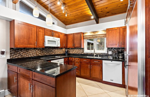 North Star House | Midtown Escape near downtown, restaurants, and shopping.