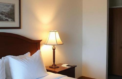 Saskatoon Hotel | Midtown Inn