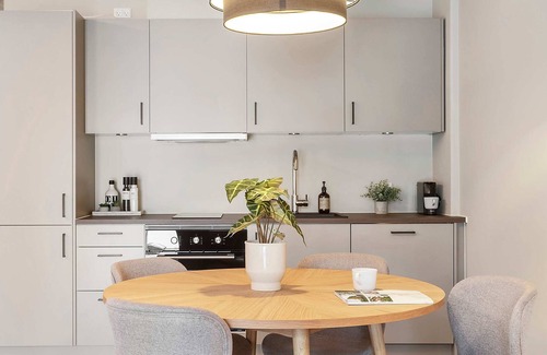 Vesterbro Apartment | Midtown Living Summar