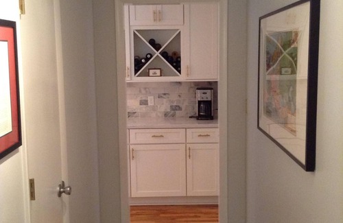 Tallahassee House | Midtown Midcentury-For fun-loving folks or families