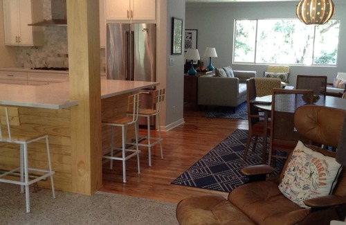 Tallahassee House | Midtown Midcentury-For fun-loving folks or families