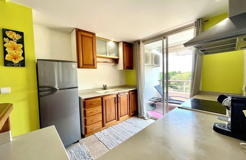 Faaa Condo | Mihimana apartment, a very quiet place with pool next to Papeete