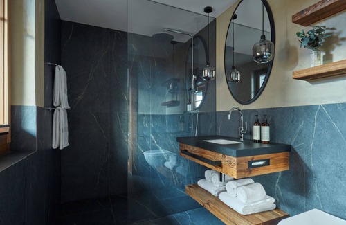 Zweisimmen Nr Gstaad Hotel | Miiro The Mansard