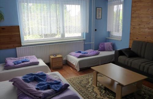 Mikulov Hotel | Mikulov - Inn - hotel s vinným sklepem Venuše
