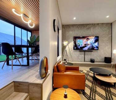 Port Elizabeth Central House | Mila-Manor