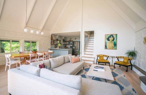 Red Hook House | Milan Hill A-Frame - Charming & Stylish near Rhinebeck