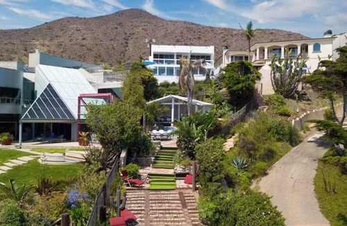 Malibu House | Miles Davis Oceanfront Retreat