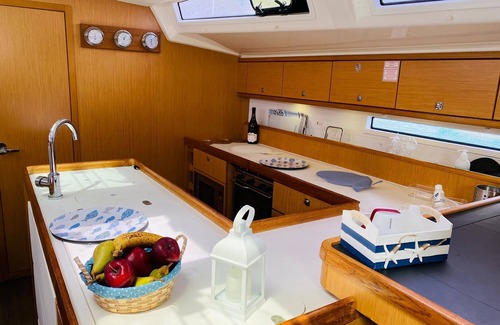 Selvacava Boat Rental | Miles - sailboat 17 meters Boat & Breakfast