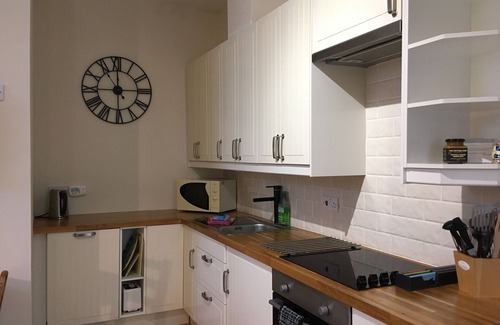 Tavernspite Cottage | MILL COTTAGE - a cosy rural cottage with private fishing lake