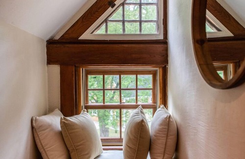 York Harbor House | Mill Dam Cottage - a beauty on the York River