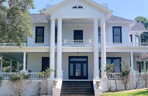 Pine Mountain Valley House | Millarden Farms Main House