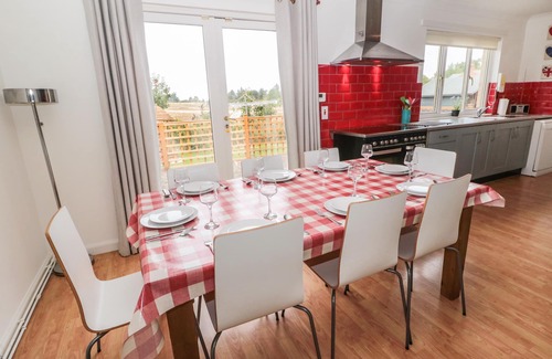 South Charlton Cottage | MILLENNIUM COTTAGE, family friendly, with open fire in Christon Bank