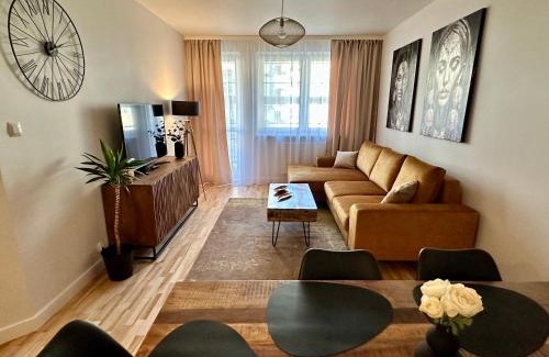 Ursus Apartment | Millennium Skorosze Mango