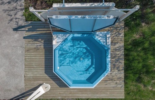 Borgarnes House | Milli Vina Guesthouse