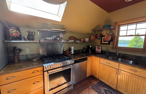 Alexandria Bay Cottage | Millionaires Row with Close-up Views of the Ships and Castle