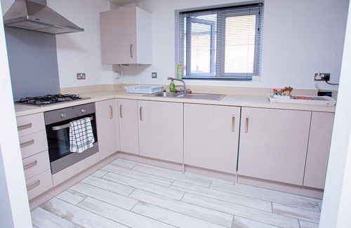 Northampton Apartment | Mills Apartment