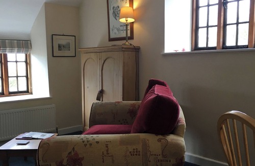 Seatown Cottage | Millstones is a lovely property for two.