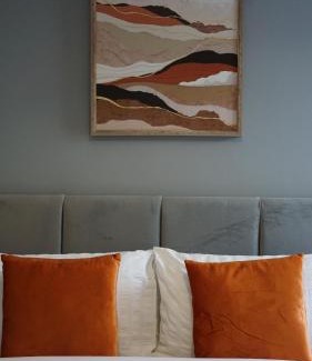 Plymouth House | Milton House II