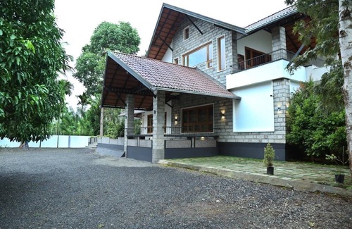 Mananthavady Villa | Minash villa by mirth Wayanad