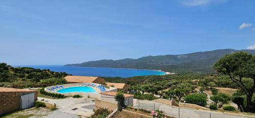 Serra-di-Ferro House | Mini Caseddu T2, Alba Rossa avec Piscine & vue mer