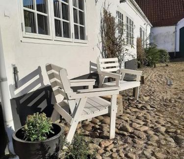 Baring Apartment | Mini-lejlighed med køkken - deler bad og toilet med nabolejlighed 1