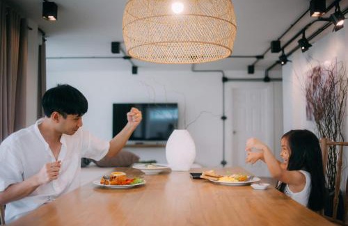 Old City House | Mini-Me HUBS, Charm Suites & Pool in Old City