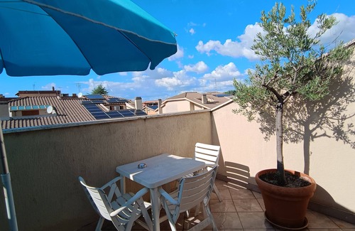 Zona XIX Casal Morena Apartment | Mini Penthouse in Villa in the Green in Rome/Ciampino