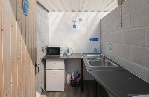Scarborough Cottage | MINI POD, romantic, with a garden in Burniston