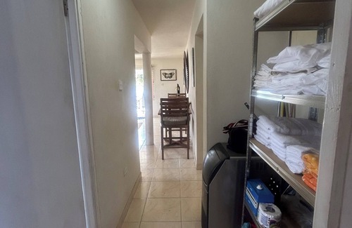 Inch Marlowe Apartment | Minimal Chic Beach Apartment