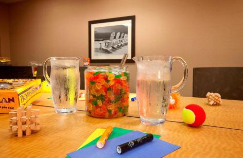 Brooklyn Park Hotel | Minneapolis Marriott Hotel & Conference Center