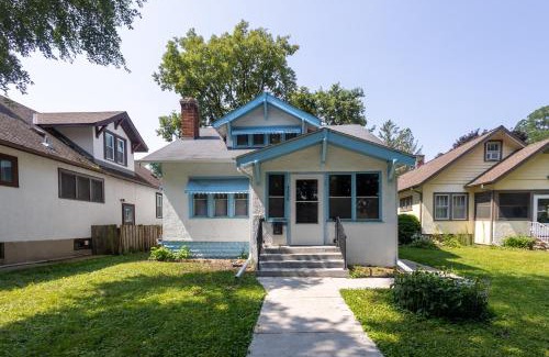 Hiawatha House | Minnehaha Falls Hideaway