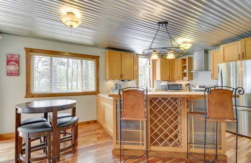 Ossipee Cabin | Minnesota Cabin w/Deck & Private Beach