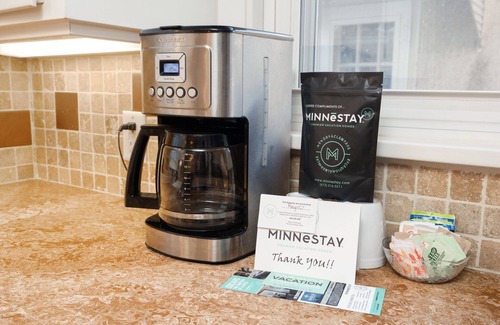 Fulton House | MINNeSTAY* Beard Avenue Bungalow |