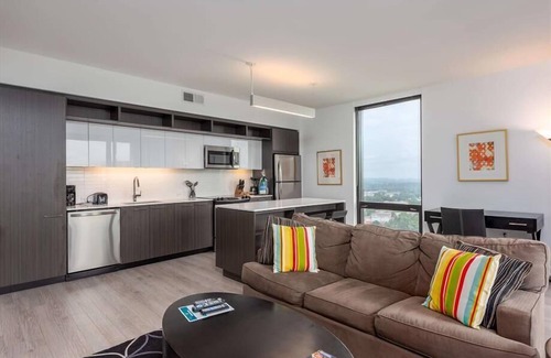 Reston Apartment | Mins from Home Depot | Reston Town Center | Heart of Reston