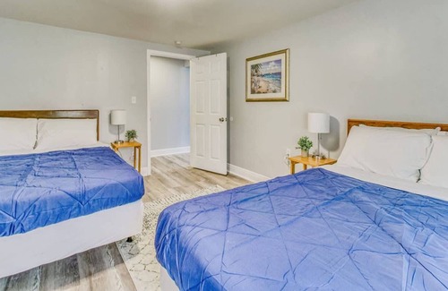 West Pensacola House | Mins to Downtown & the Beach! Myrtle Main-House